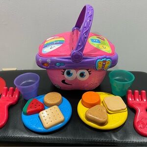 Leapfrog Learning Shapes Picnic Basket